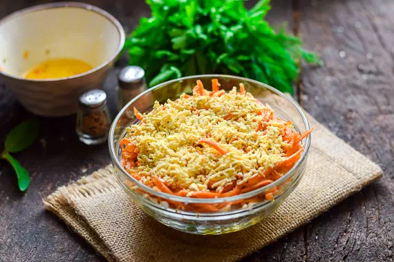 салат из курицы с корейской морковкой и сыром рецепт фото 7